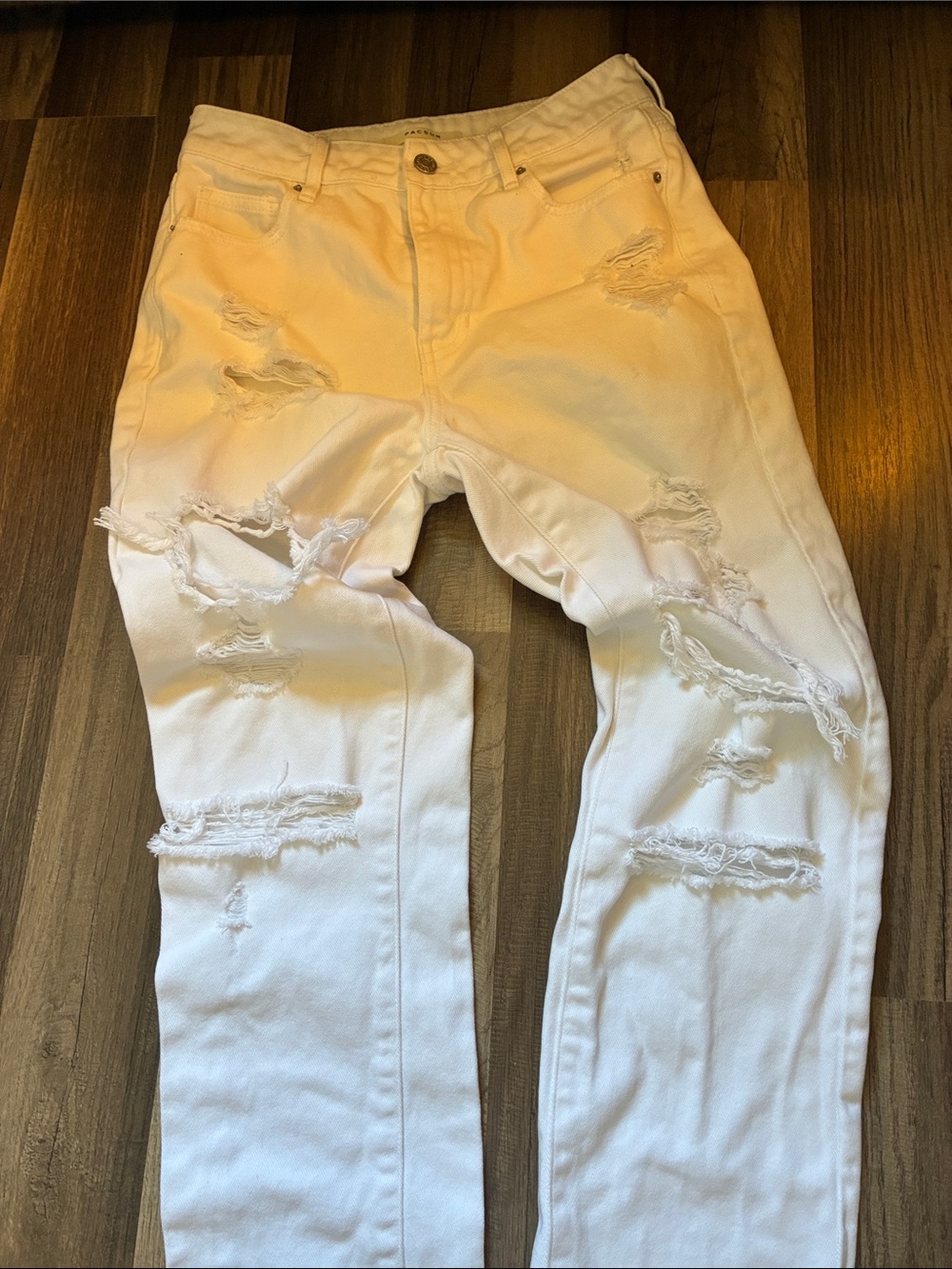 PacSun White Distressed Mom Jeans- Size 25